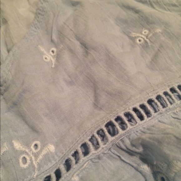 Hollister Blue Flowy Crop Top - Picture 2 of 3